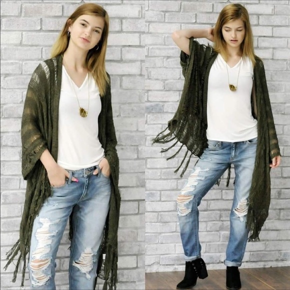 FINAL $ LAST 1 - KanCan Distressed Boyfriend Jeans - Picture 4 of 8